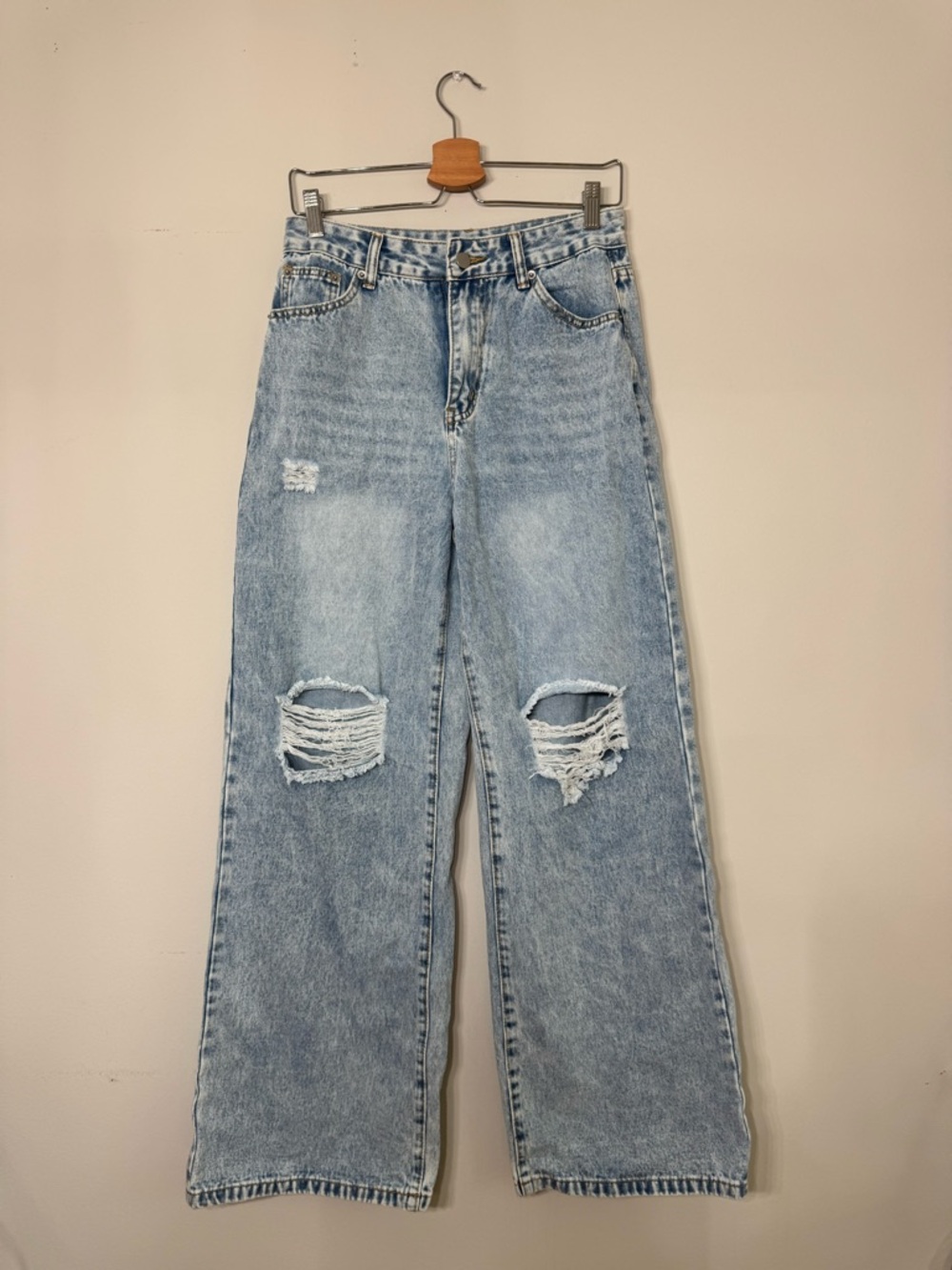 Classic High-Rise Light Blue Distressed Women's Jeans